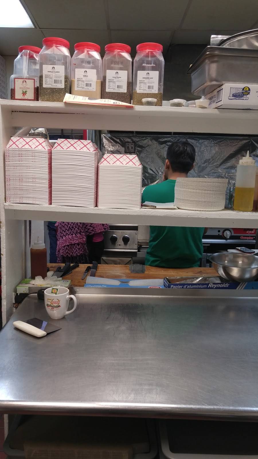 Turtles Pizzeria | restaurant | 99 Montgomery St, Bloomfield, NJ 07003, USA | 9733375082 OR +1 973-337-5082