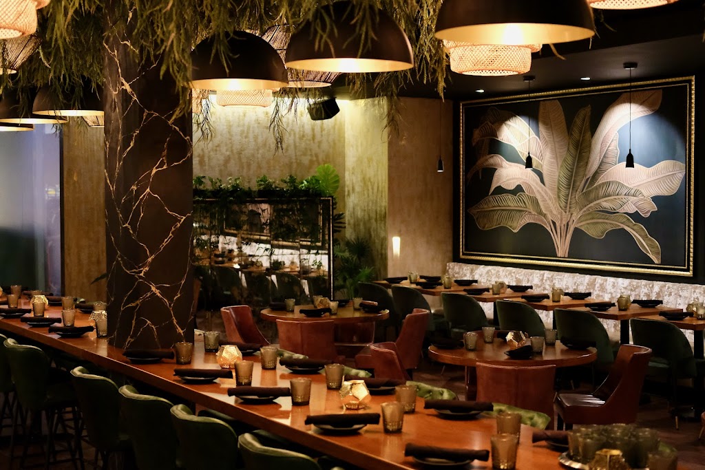 Aikana Chicago | restaurant | 652 W Randolph St, Chicago, IL 60661, USA | 3122919873 OR +1 312-291-9873