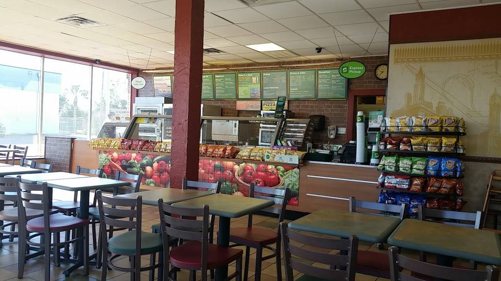 Subway | restaurant | 3315 Harbor Blvd, Port Charlotte, FL 33952, USA | 9416270300 OR +1 941-627-0300