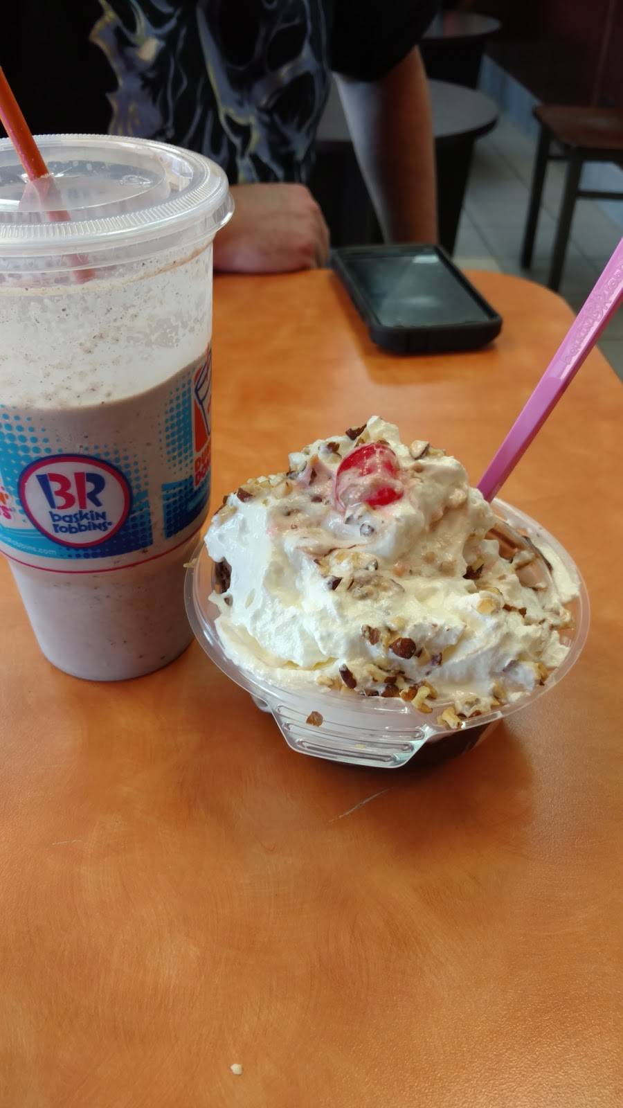 Dunkin Donuts | cafe | 7949 W 79th St, Bridgeview, IL 60455, USA | 7084582143 OR +1 708-458-2143