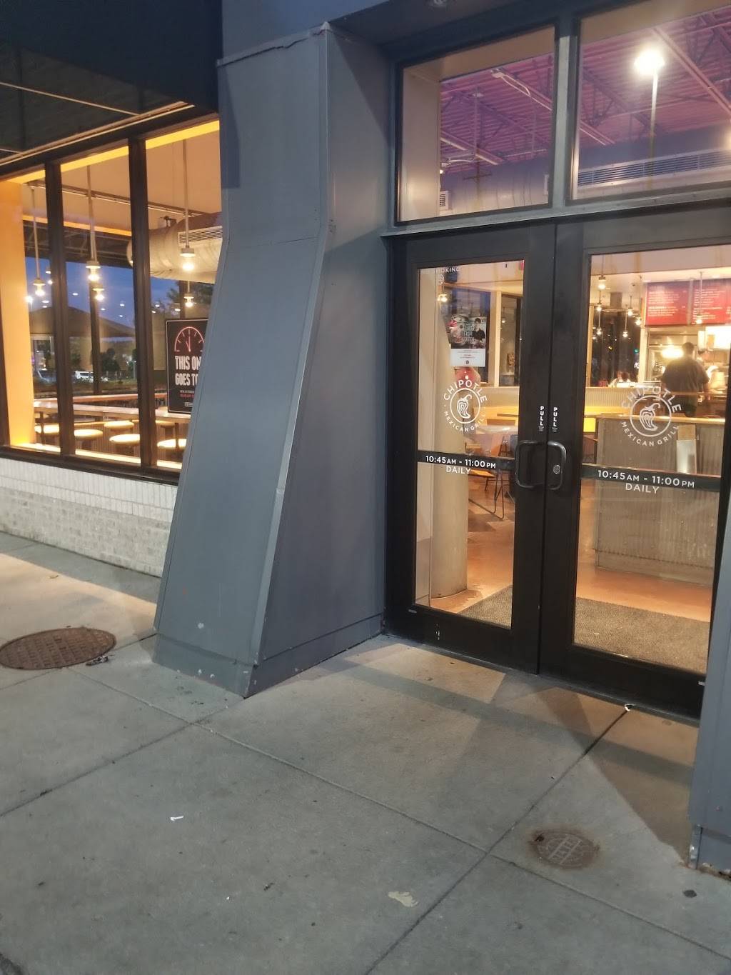 Chipotle Mexican Grill | restaurant | 15100 W 119th St, Olathe, KS 66062, USA | 9133933319 OR +1 913-393-3319