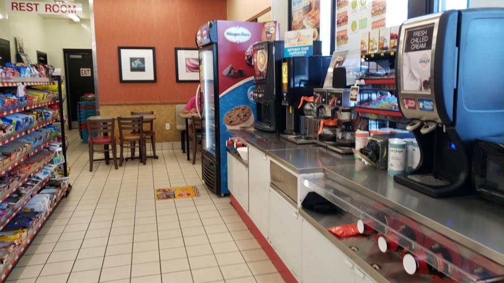 Subway Restaurants | restaurant | 4934 Raleigh Rd Parkway W, Kangaroo, Wilson, NC 27896, USA | 2522067187 OR +1 252-206-7187