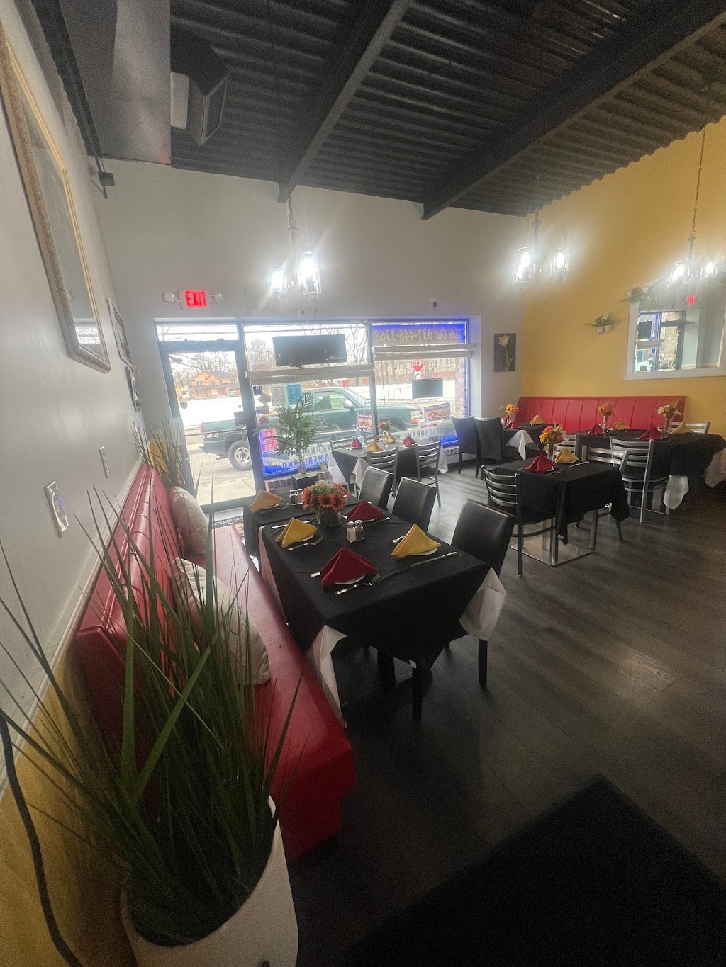 La ceiba King | restaurant | 241 Broadway, Huntington, NY 11743, USA | 6314463368 OR +1 631-446-3368