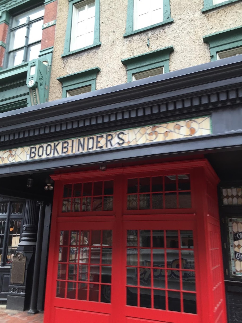 Old Original Bookbinders | restaurant | 125 Walnut St, Philadelphia, PA 19106, USA | 2152533777 OR +1 215-253-3777