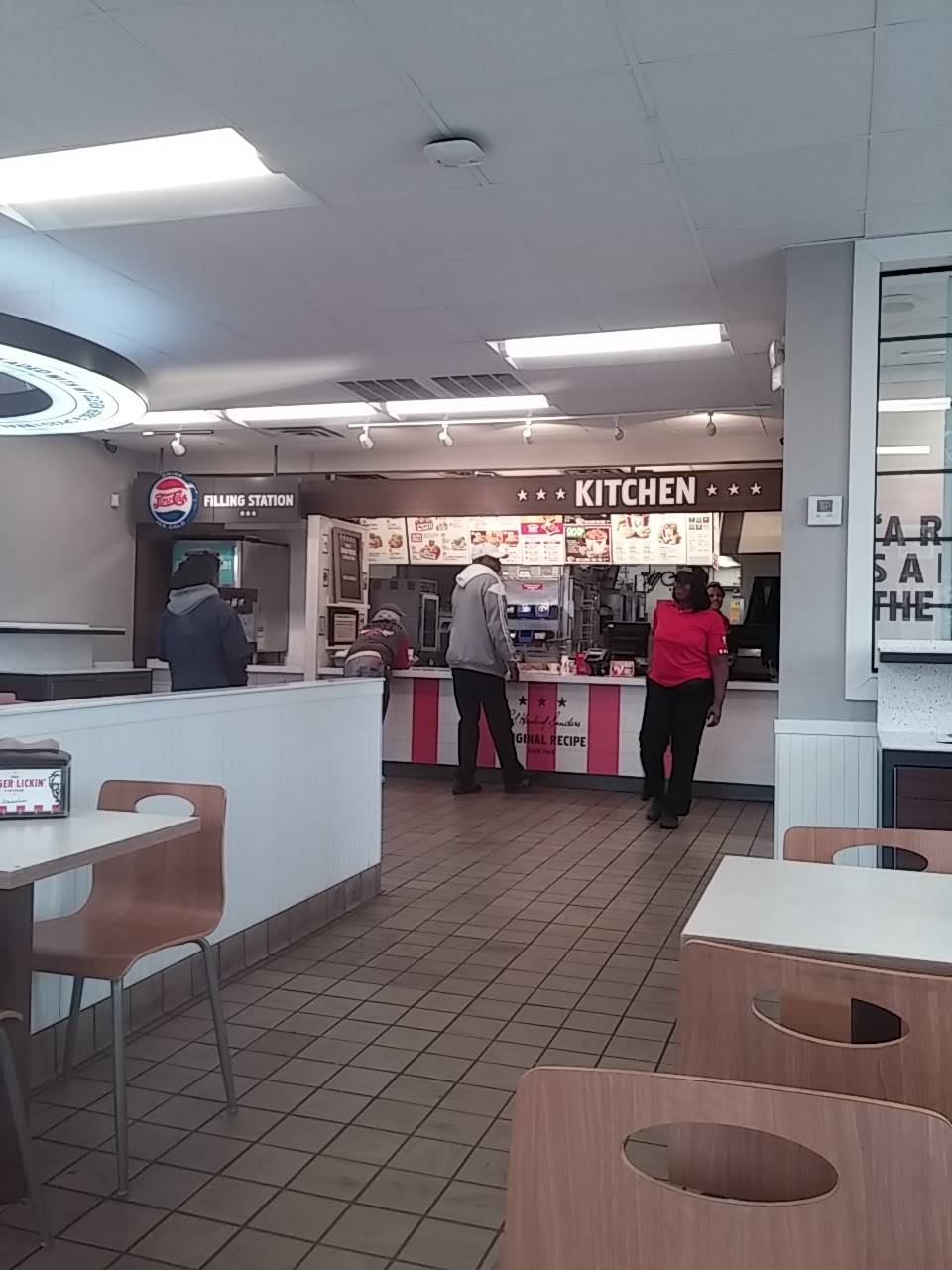 KFC | restaurant | 869 S 3rd St, Memphis, TN 38106, USA | 9019476839 OR +1 901-947-6839