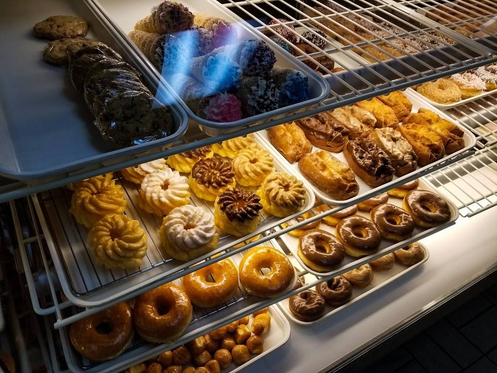 Donut Delite | bakery | 732 Willow Rd, Menlo Park, CA 94025, USA | 6503229789 OR +1 650-322-9789
