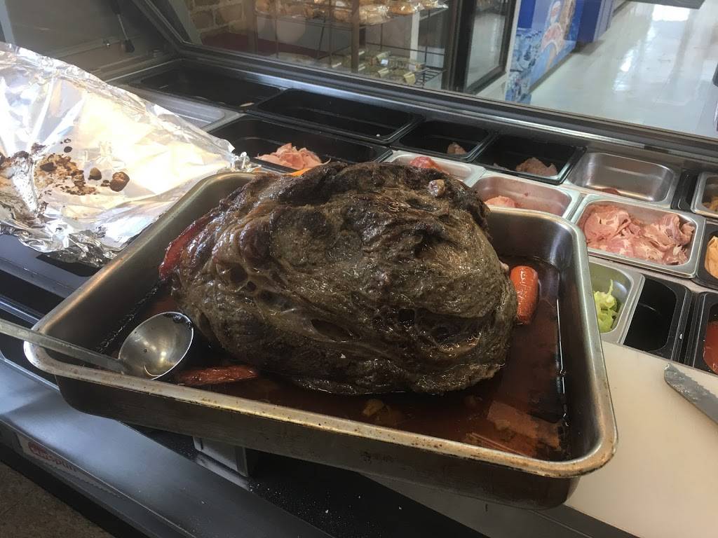 Roberto’s Corner | restaurant | 1034 Pleasant Park Rd, Ottawa, ON K1G 2A1, Canada | 6137990195 OR +1 613-799-0195