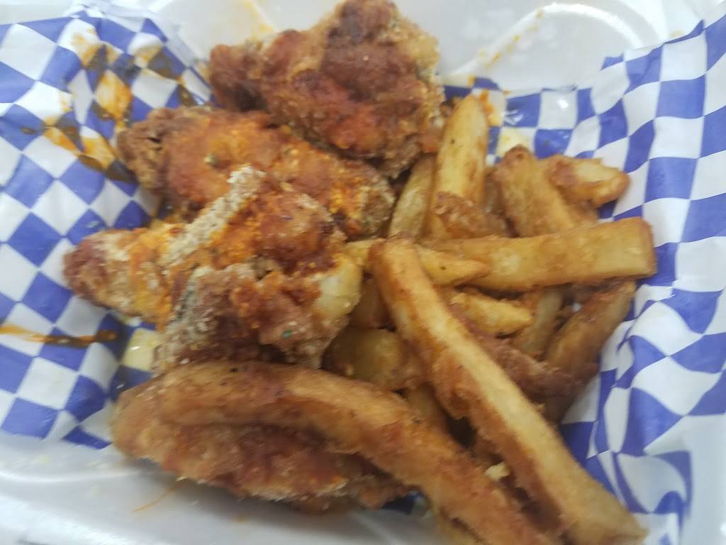 Stricty Wings | restaurant | 2152 W Oakland Park Blvd, Oakland Park, FL 33311, USA | 9543958131 OR +1 954-395-8131