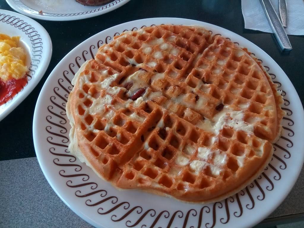 Waffle House | meal takeaway | 4525 James S. McDonnell Blvd, Berkeley, MO 63134, USA | 3144238097 OR +1 314-423-8097