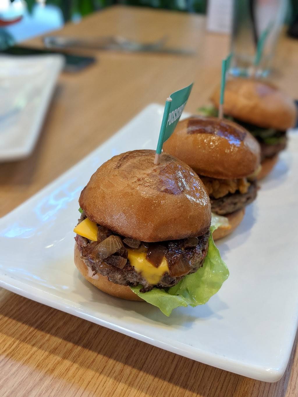 Umami Burger | restaurant | 189 The Grove Dr Suite C-10, Los Angeles, CA 90036, USA | 3239548626 OR +1 323-954-8626