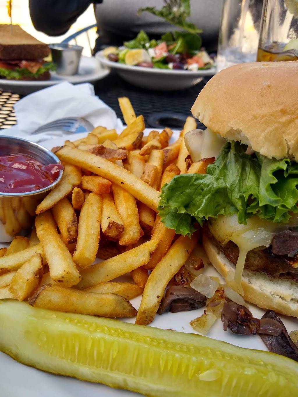 Victoria House | restaurant | Steiger Lake Ln, Victoria, MN 55386, USA | 9524432858 OR +1 952-443-2858