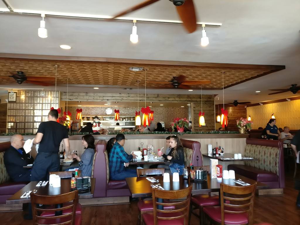 The Broken Yolk Cafe | restaurant | 1851 Garnet Ave, San Diego, CA 92109, USA | 8582709655 OR +1 858-270-9655