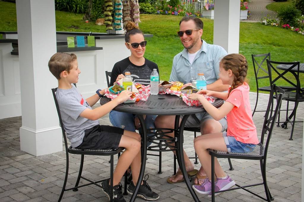 Bills Grill | restaurant | 6860 Main St, Mackinac Island, MI 49757, USA | 9068470101 OR +1 906-847-0101