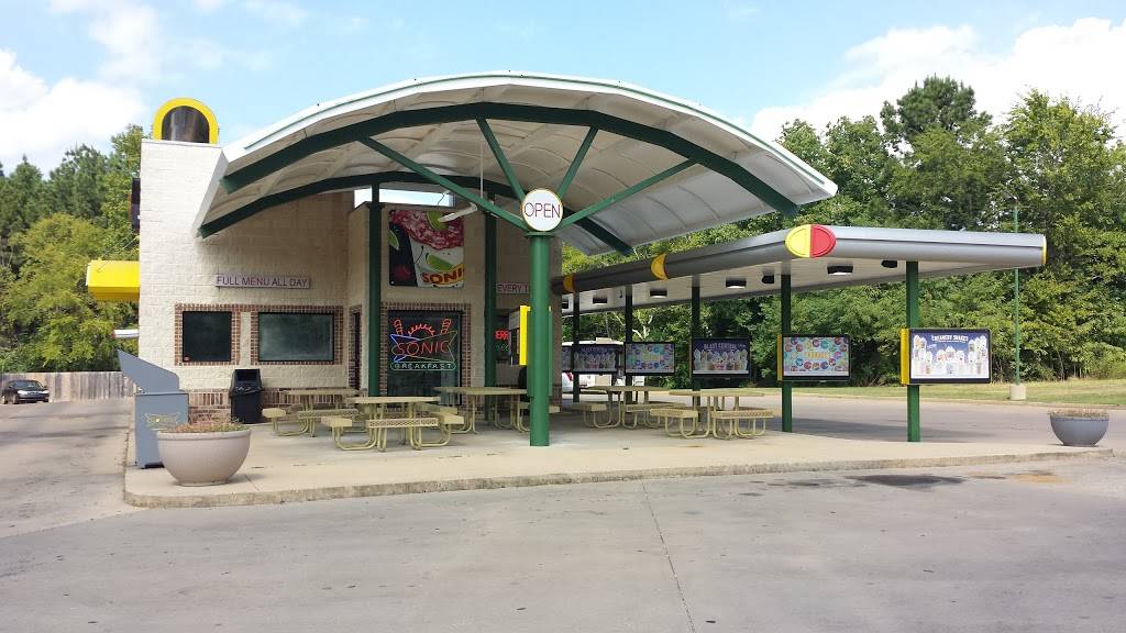 Sonic Drive-In | restaurant | 1807 W Duval St, Troup, TX 75789, USA | 9038423304 OR +1 903-842-3304