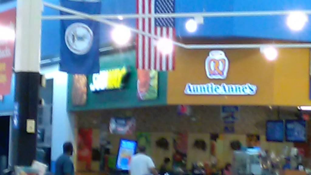 Subway | restaurant | 14501 Hancock Village St, Chesterfield, VA 23832, USA | 8047397071 OR +1 804-739-7071