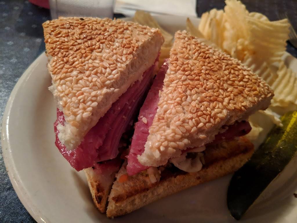 Brambleton Deli | restaurant | 3655 Brambleton Ave, Roanoke, VA 24018, USA | 5407744554 OR +1 540-774-4554