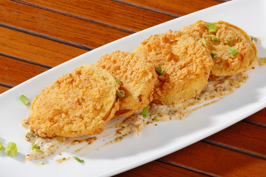 Latitude 30 | restaurant | 27200 Perdido Beach Blvd, Orange Beach, AL 36561, USA | 2519819811 OR +1 251-981-9811