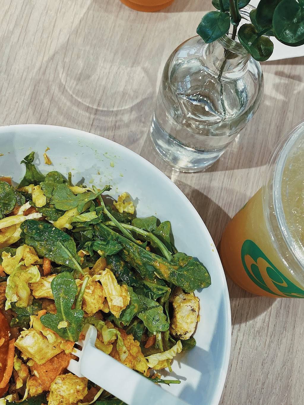 CRISP & GREEN | restaurant | 975 Grand Ave, St Paul, MN 55105, USA | 6513309739 OR +1 651-330-9739