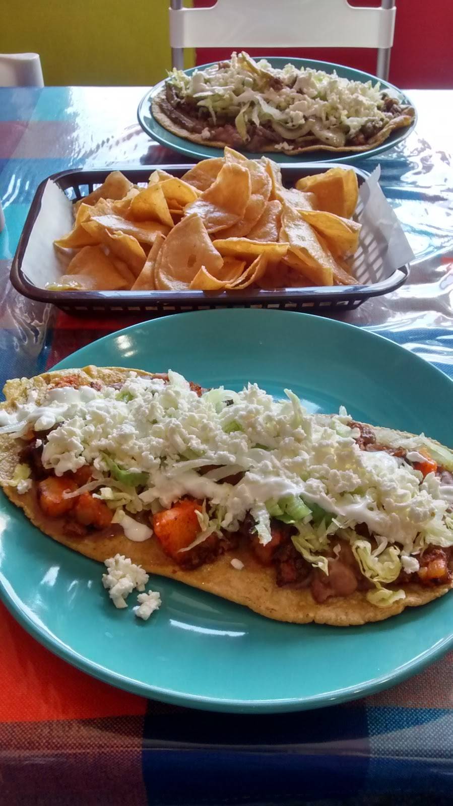 El Rincon De Mexico | restaurant | 4712 S Pulaski Rd, Chicago, IL 60632, USA | 7738237391 OR +1 773-823-7391