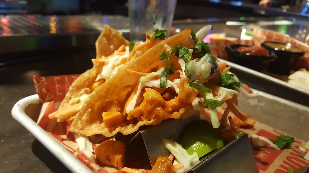 Applebees Grill + Bar | restaurant | 213 E 29th St, Loveland, CO 80538, USA | 9705930655 OR +1 970-593-0655