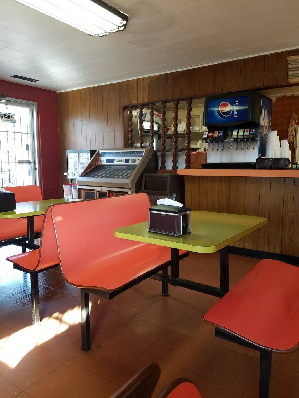 Fiesta Grande | restaurant | 600 E 4th Ave, Hutchinson, KS 67501, USA | 6206627351 OR +1 620-662-7351