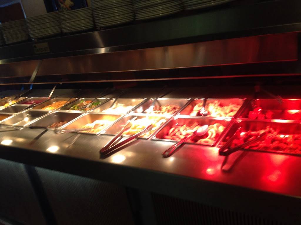 Lachute Holiday | restaurant | 526 Rue Principale, Lachute, QC J8H 1Y7, Canada | 4505625297 OR +1 450-562-5297