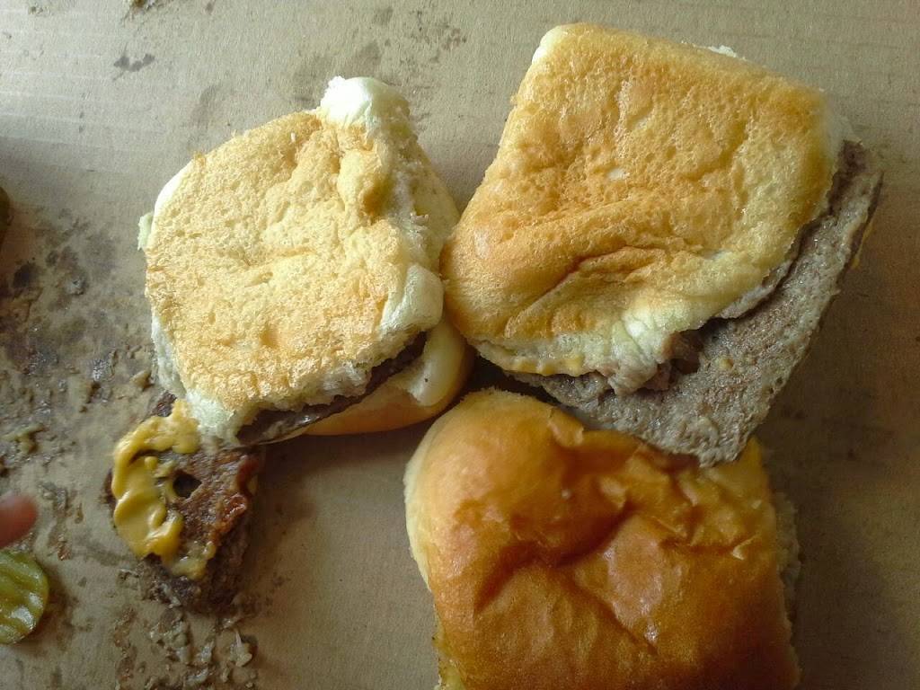 White Castle | restaurant | 1280 MacArthur Rd, Whitehall, PA 18052, USA | 6104331417 OR +1 610-433-1417