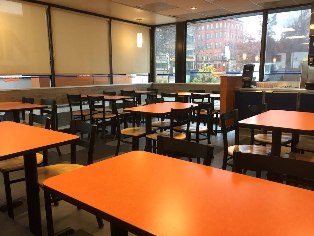 Harveys | restaurant | 250 Water St, Peterborough, ON K9J 3C6, Canada | 7057436986 OR +1 705-743-6986