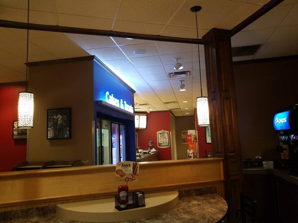 Dairy Queen Grill & Chill | restaurant | 678 N Henderson St, Galesburg, IL 61401, USA | 3093421981 OR +1 309-342-1981