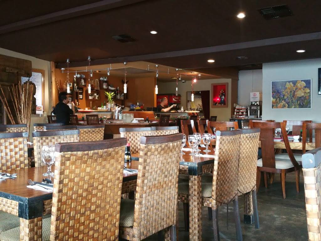 Genghix Asian Fusion | restaurant | 20855 Redwood Rd, Castro Valley, CA 94546, USA | 5105373862 OR +1 510-537-3862
