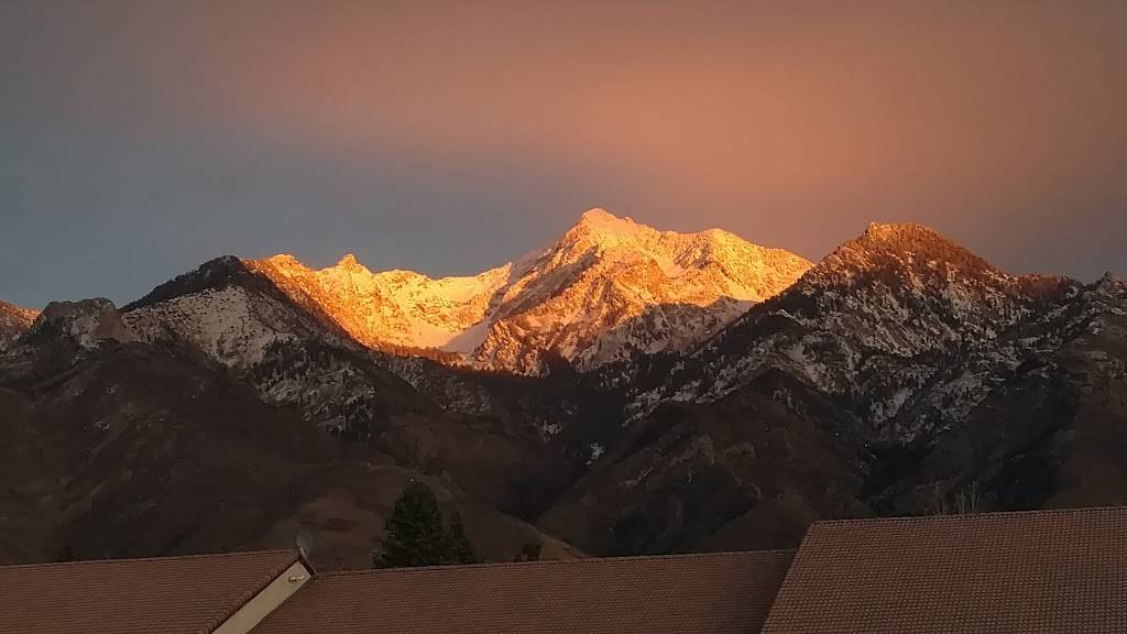 Mandarin Garden | restaurant | 8627 Highland Dr, Sandy, UT 84093, USA | 8019440303 OR +1 801-944-0303