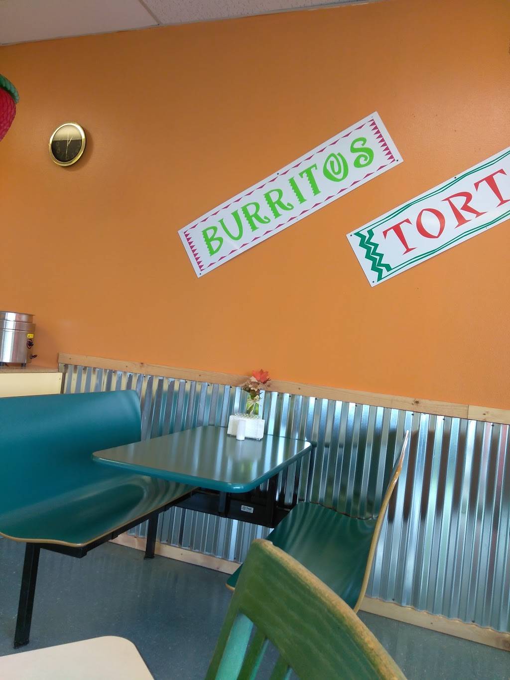 Tortas Y Mas | restaurant | 4919 Hondo Pass Dr, El Paso, TX 79924, USA | 9157571445 OR +1 915-757-1445