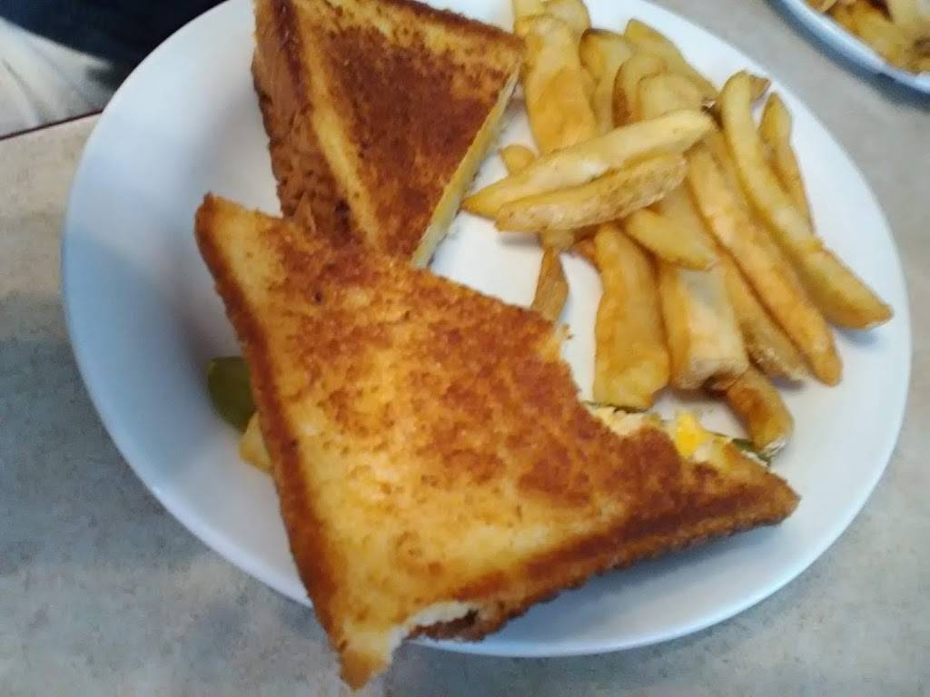 Mountain View Restaurant | restaurant | 100 W King St, Kings Mountain, NC 28086, USA | 7047341265 OR +1 704-734-1265