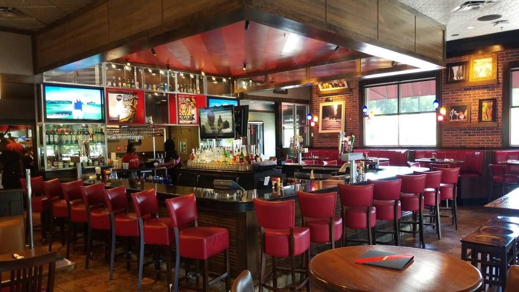 TGI Fridays | restaurant | 2990 Waldorf Market Pl, Waldorf, MD 20603, USA | 3019328750 OR +1 301-932-8750