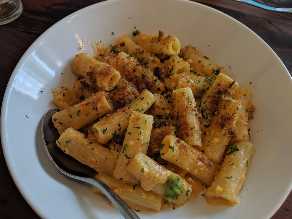 Dish Dive | restaurant | 2233 College Ave NE, Atlanta, GA 30317, USA | 4049577918 OR +1 404-957-7918