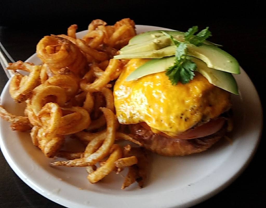 Timmy Nolans Tavern & Grill | night club | 10111 Riverside Dr, Toluca Lake, CA 91602, USA | 8189853359 OR +1 818-985-3359