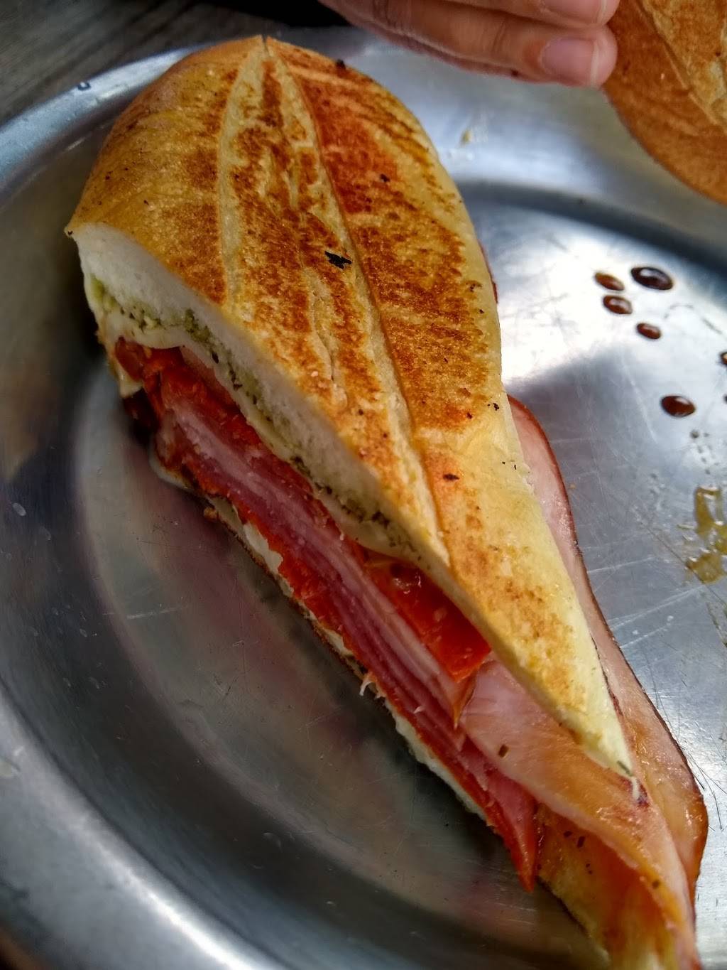 Brown Dog Deli | restaurant | 225 Calhoun St, Charleston, SC 29401, USA | 8437230506 OR +1 843-723-0506