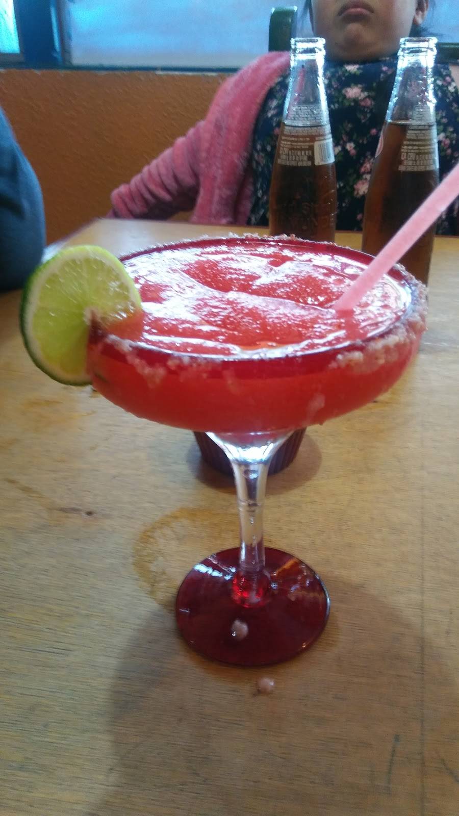 Las Islitas Mexican Restaurant | restaurant | 604 6th St, Modesto, CA 95354, USA | 2095246559 OR +1 209-524-6559