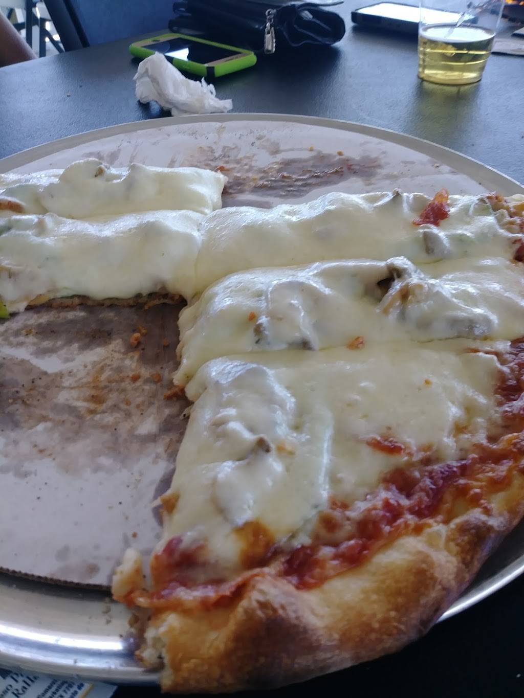 The Cave | restaurant | 2800 US-421, Bristol, TN 37620, USA | 4235732283 OR +1 423-573-2283