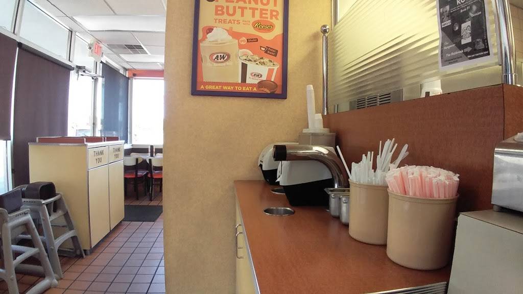 A&W Restaurant | restaurant | 1200 N Monroe St, Monroe, MI 48162, USA | 7342423330 OR +1 734-242-3330