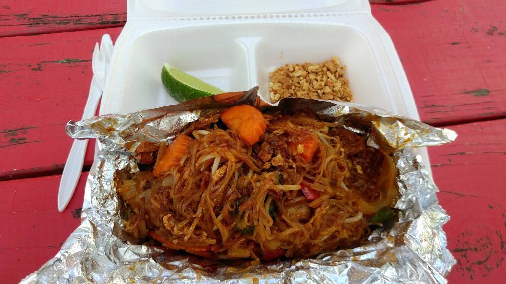 Coat & Thai | restaurant | 1720 Barton Springs Rd, Austin, TX 78702, USA | 5129702154 OR +1 512-970-2154