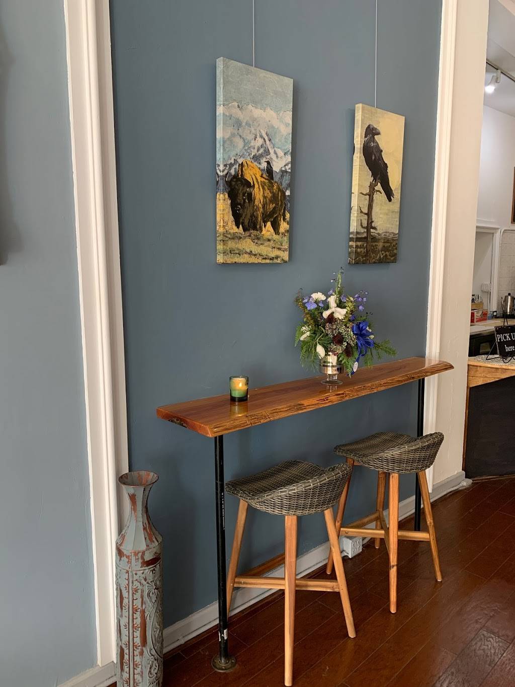 Cafe’ Corvus | restaurant | 154 Mill St, Grass Valley, CA 95945, USA | 5308025102 OR +1 530-802-5102