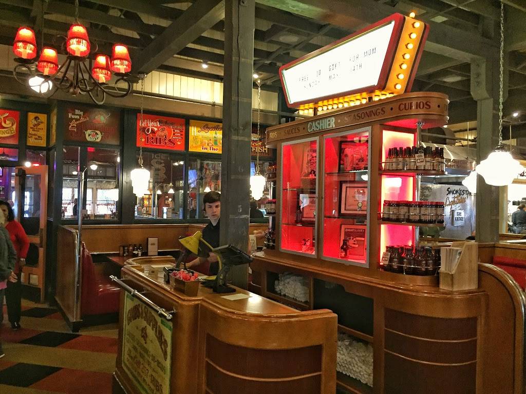 Lucilles Smokehouse Bar-B-Que | restaurant | The District at, 2245 Village Walk Dr, Henderson, NV 89052, USA | 7022577427 OR +1 702-257-7427