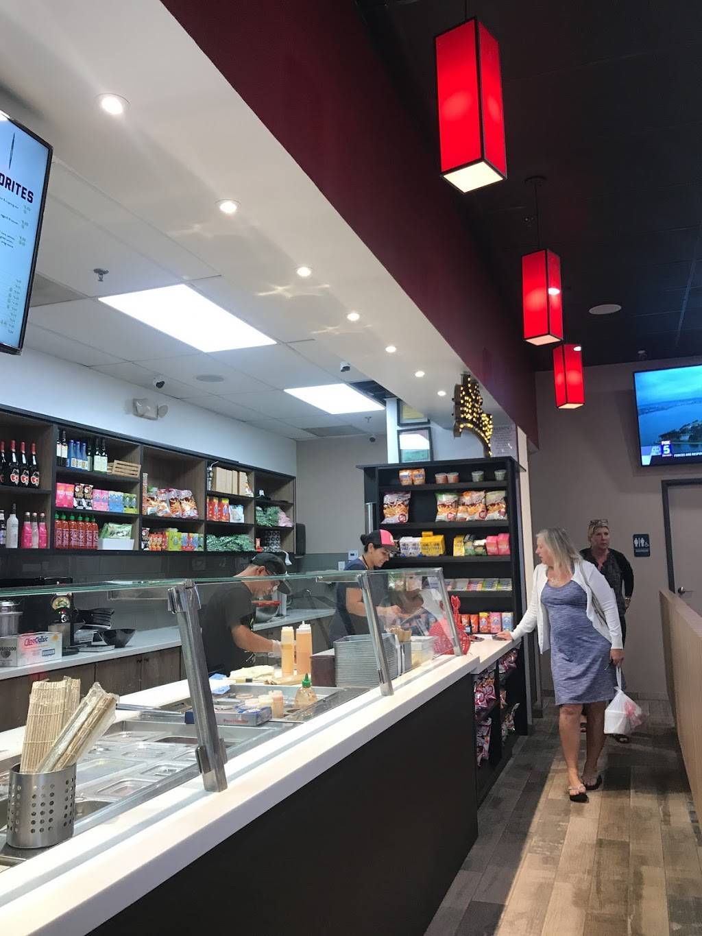 Sushi Freak | restaurant | 5175 Linda Vista Rd #105, San Diego, CA 92110, USA | 6192962500 OR +1 619-296-2500