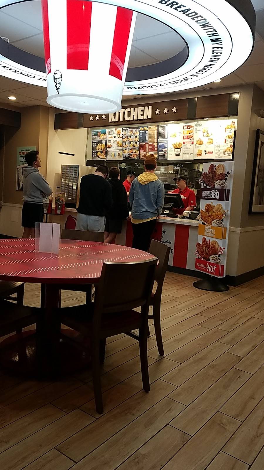 Taco Bell | meal takeaway | 605 W C St, Silverton, OR 97381, USA | 5038738939 OR +1 503-873-8939