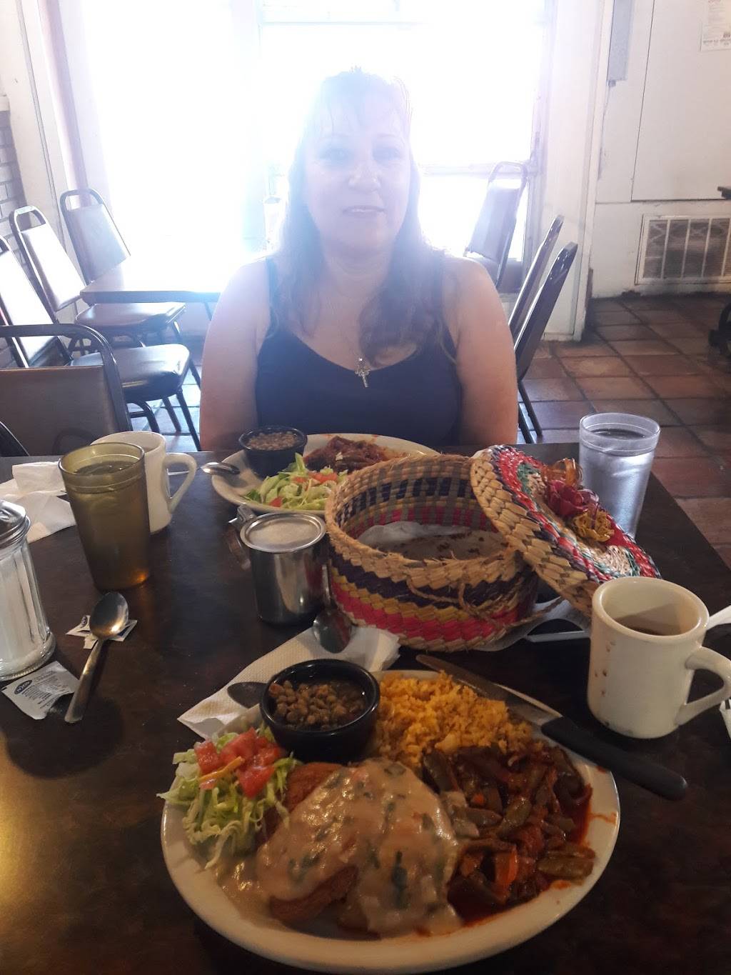 Cafe Don Juan | restaurant | 1422 W Commerce St, San Antonio, TX 78207, USA | 2102235718 OR +1 210-223-5718