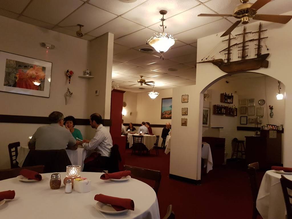 Amalfi Ristorante Italiano | restaurant | 12307 Wilkins Ave, Rockville, MD 20852, USA | 3017707888 OR +1 301-770-7888