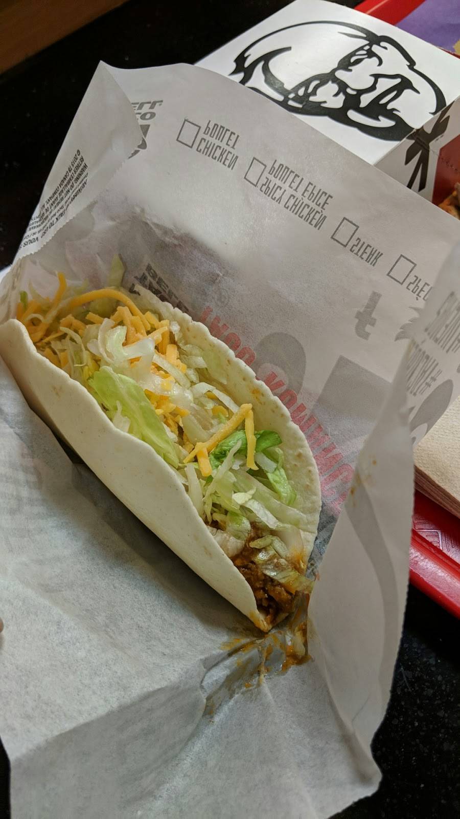 KFC | meal delivery | 10594 Yonge St, Richmond Hill, ON L4C 3C8, Canada | 9058848488 OR +1 905-884-8488