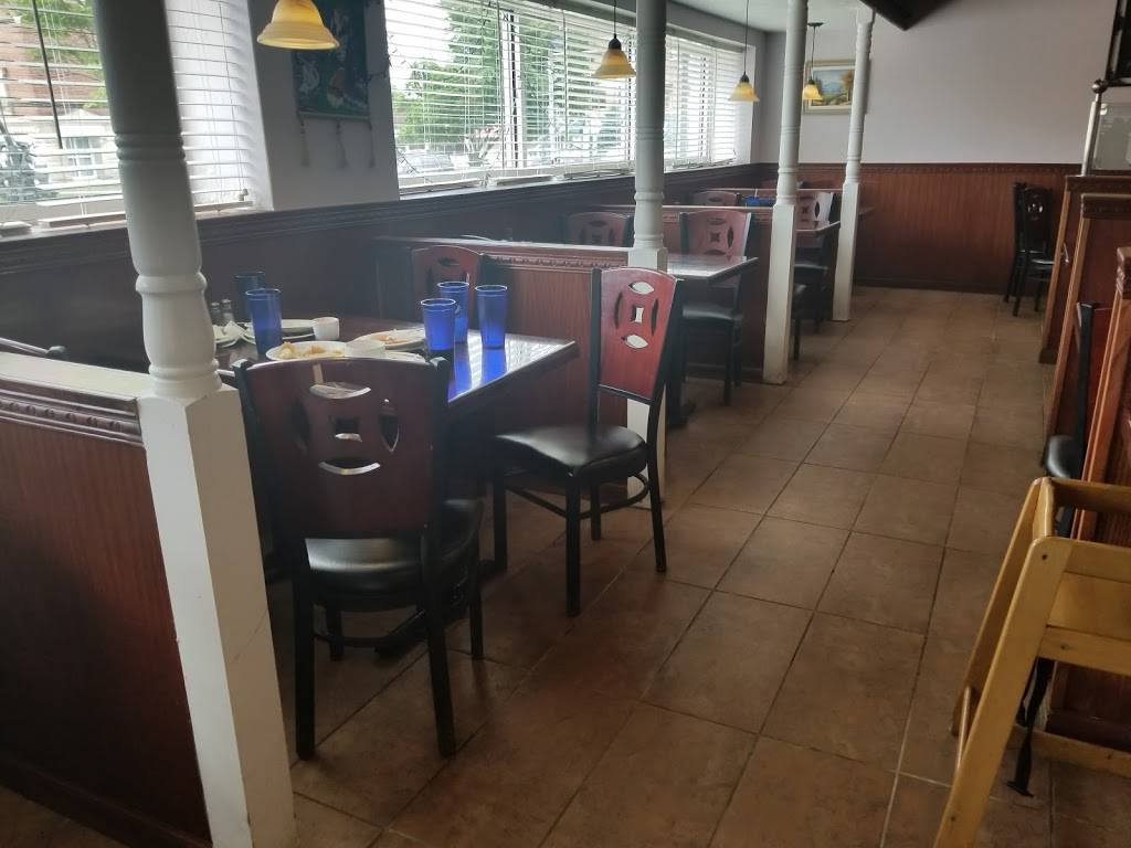 China House | restaurant | 104 E Main St, Bloomfield, IN 47424, USA | 8123843782 OR +1 812-384-3782