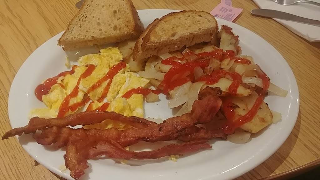 Village Cafe | restaurant | 1875 Fourth Line, Ohsweken, ON N0A 1M0, Canada | 5194450555 OR +1 519-445-0555